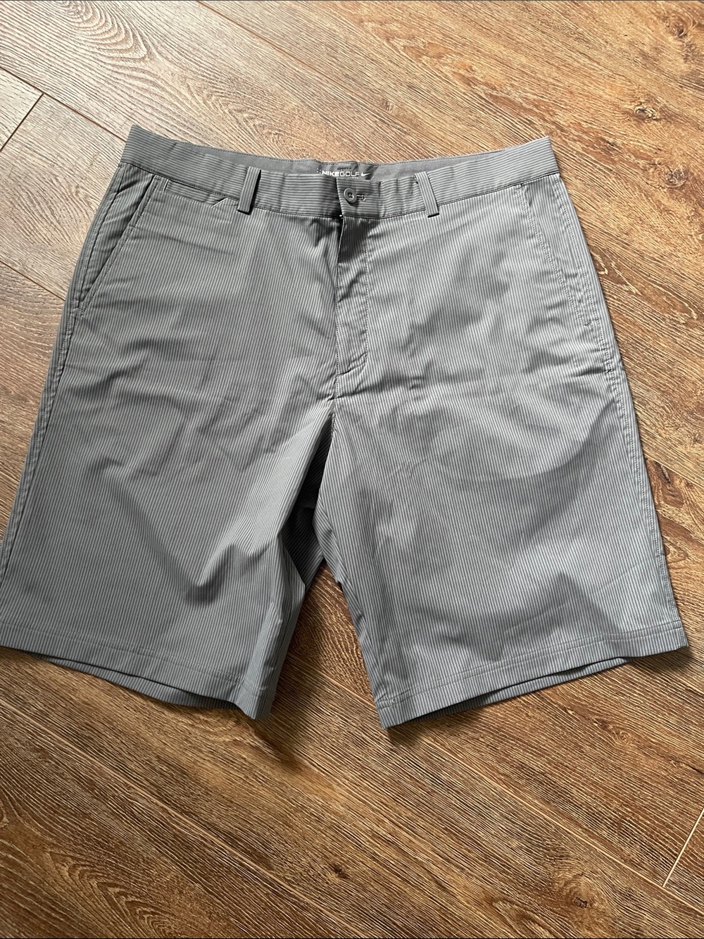 New (no tags) Nike Men's Charcoal Pinstripe Golf Shorts
